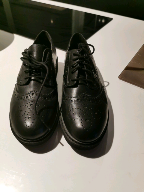 clarks size 7 school shoes